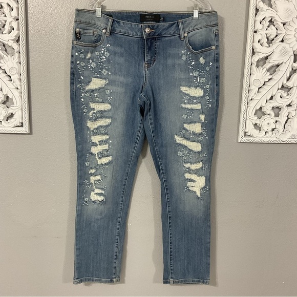 torrid Denim - Torrid Premium Boyfriend Jeans with Floral Embroidery and distressed Size 16